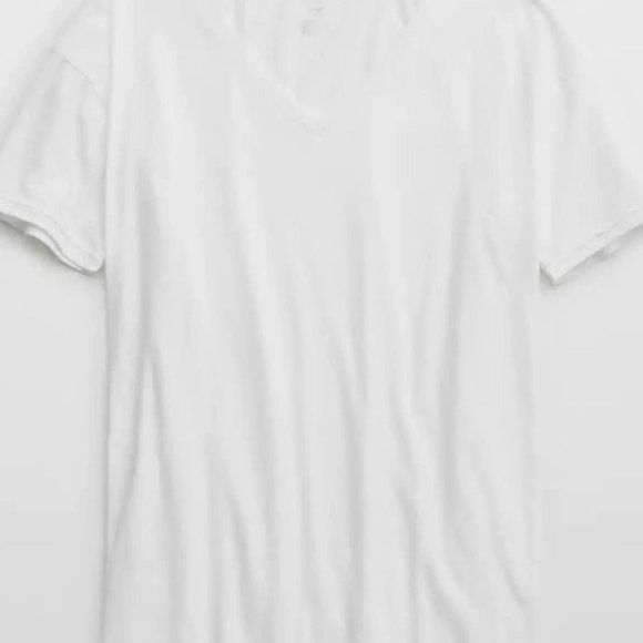 NWT aerie V-Neck Tee - Picture 3 of 5